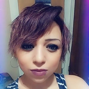 Meet your Posher, Angie